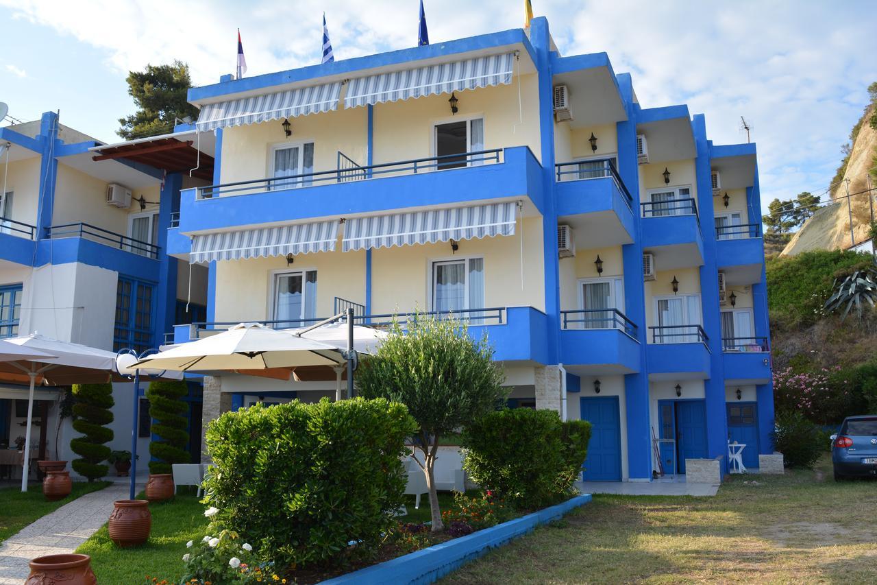 Kangaroo Hotel Mola Kalyva Exteriér fotografie